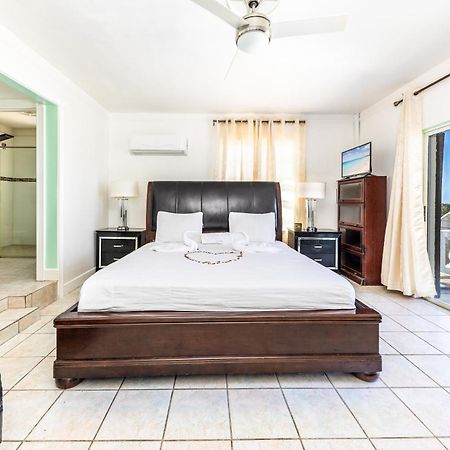 Waterside Home, Shaded Whirlpool Spa, Outdoor Dining, Smart Tv, Amazon Prime Five Cays Settlement Exteriér fotografie