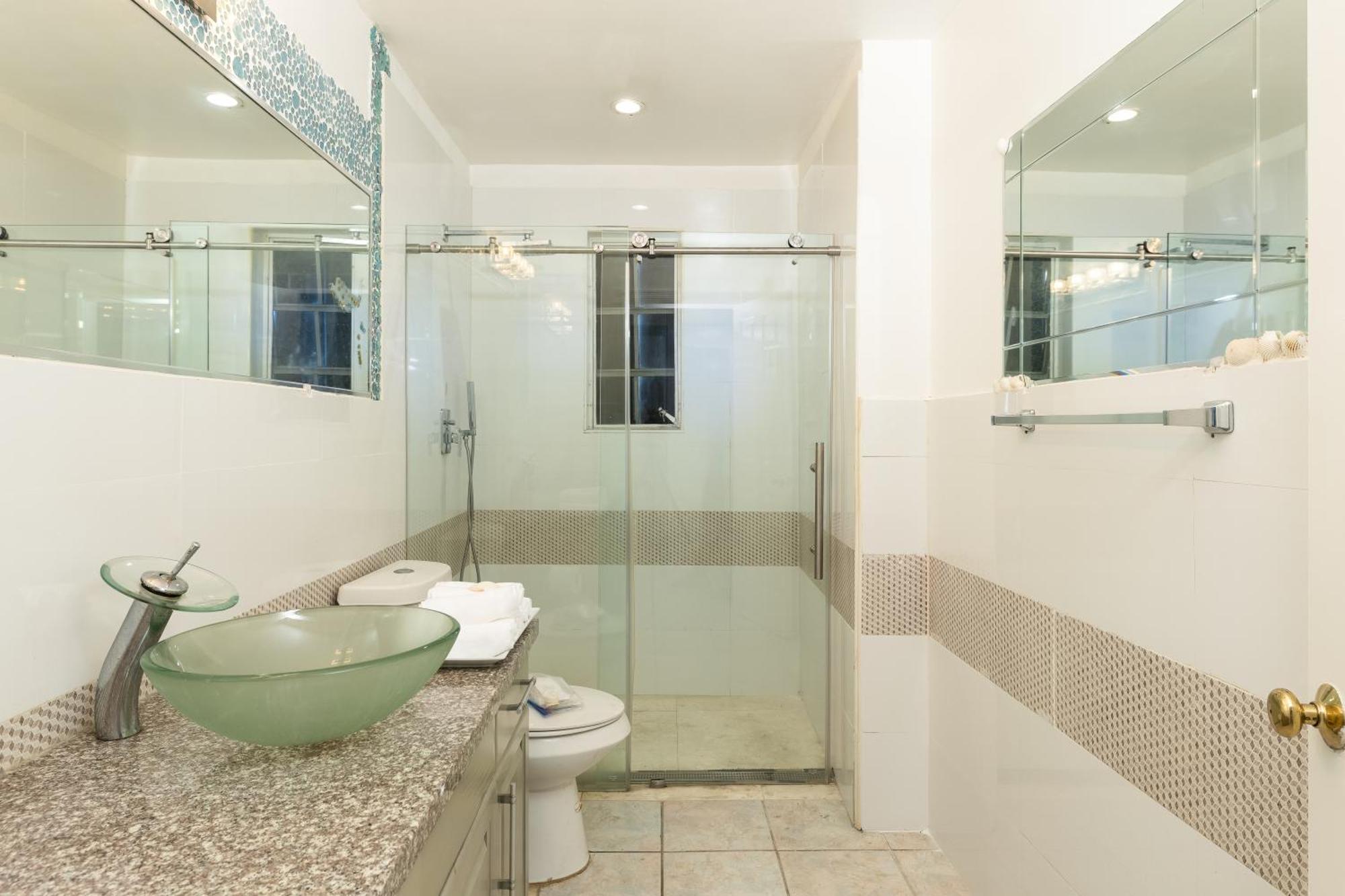 Waterside Home, Shaded Whirlpool Spa, Outdoor Dining, Smart Tv, Amazon Prime Five Cays Settlement Exteriér fotografie